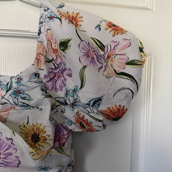 Crown & Ivy Women’s Floral Dress Size Medium - Picture 5 of 11